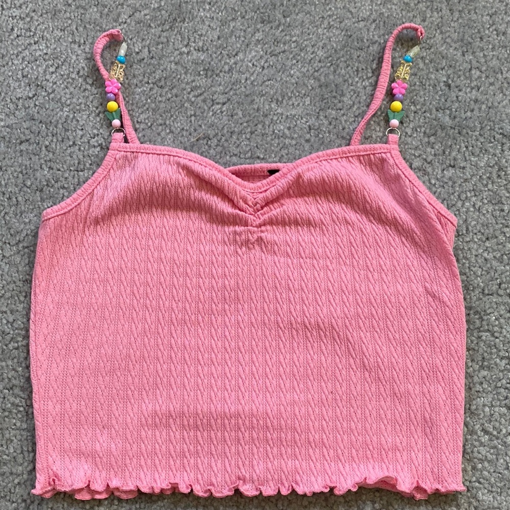 pink tank top